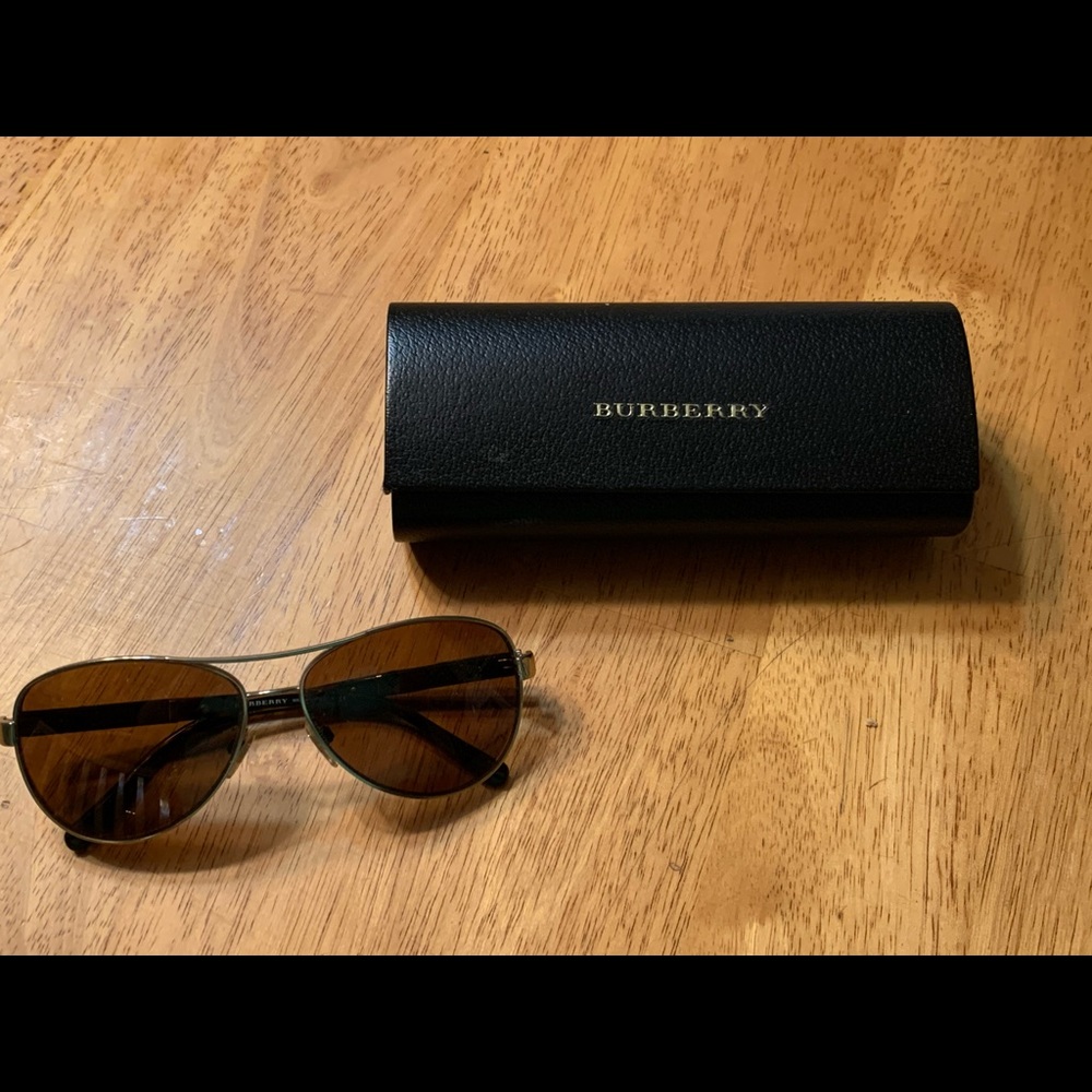 Aviator sunglasses